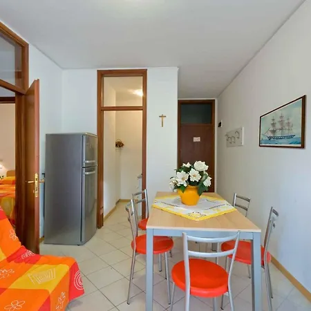 Apartament In 24409